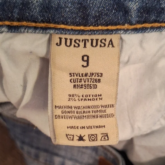 Just USA Light Blue Distressed Flare Jeans. Excellent Condition NWOT Size 9 - Picture 13 of 14
